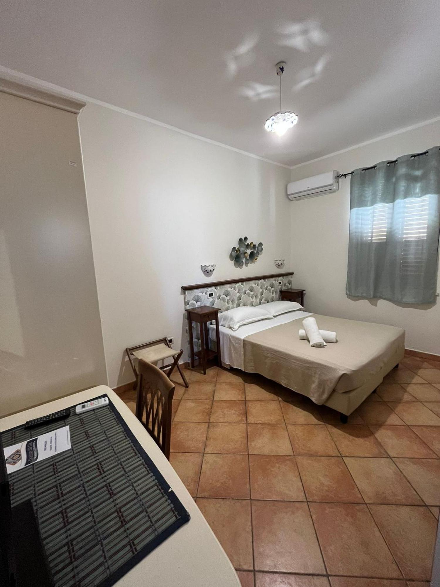 Dormo Da Lia Borgo San Nicola Hotel Mandra Capreria Buitenkant foto
